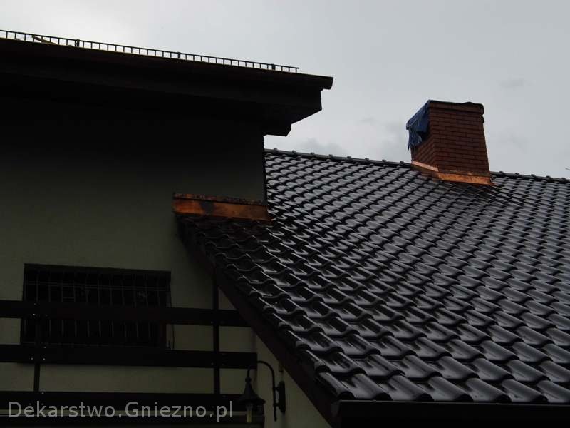 Poznań – Dąbrowa, Ulica Leśna.